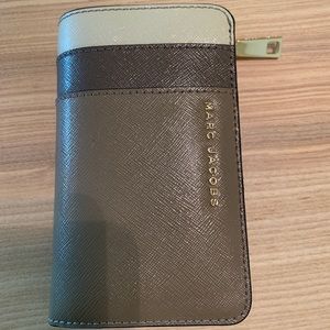 Marc Jacobs Tri-Color Bi-Fold Wallet